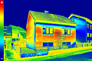 Wärmedämmung eines Hauses prüfen - mit Hilfe von Infrarot-Thermometern möglich